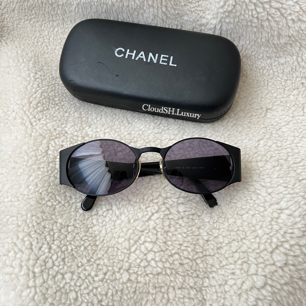 Auth Chanel Vintage Retro Oval Metal Frame Black Sunglasses